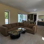Kyma 3 Bed + Pool * 파포스