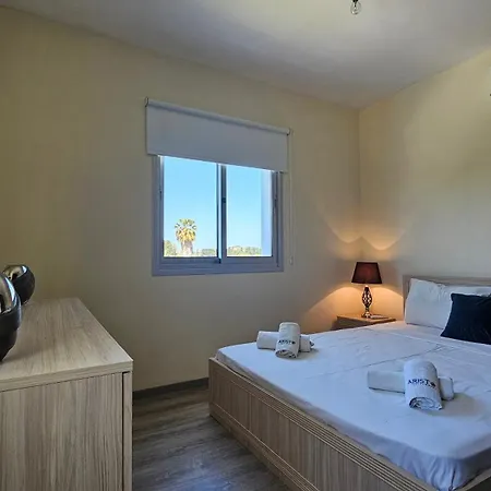Kyma 3 Bed + Pool * Paphos