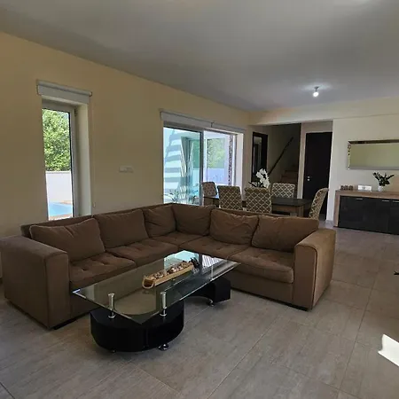 Kyma 3 Bed + Pool * Paphos